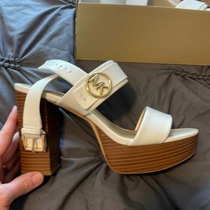Michael Kors Carmen platform